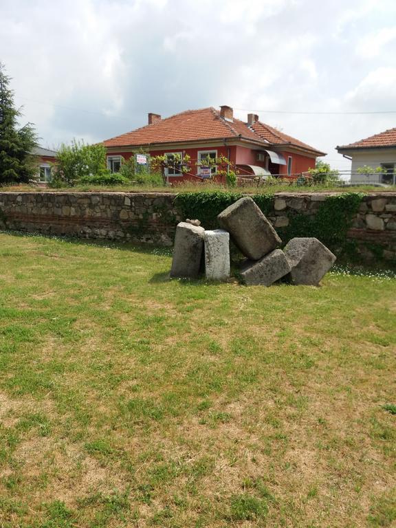 Stai Za Gosti Venera Hotel Hiszarja Kültér fotó