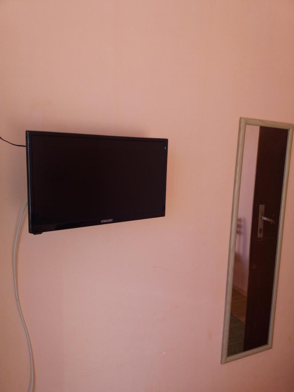 Stai Za Gosti Venera Hotel Hiszarja Kültér fotó